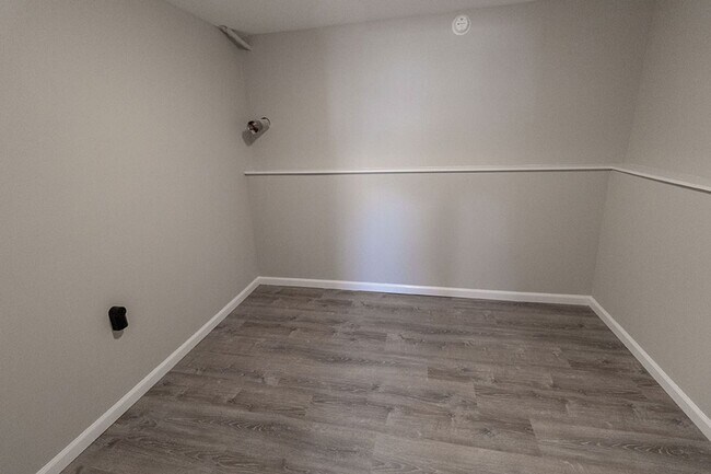 Foto del edificio - 7304 N Moberly Dr