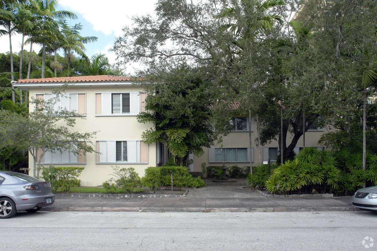 Foto principal - 737 Valencia Ave