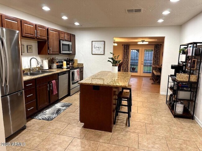 Foto del edificio - 3428 E Acoma Dr