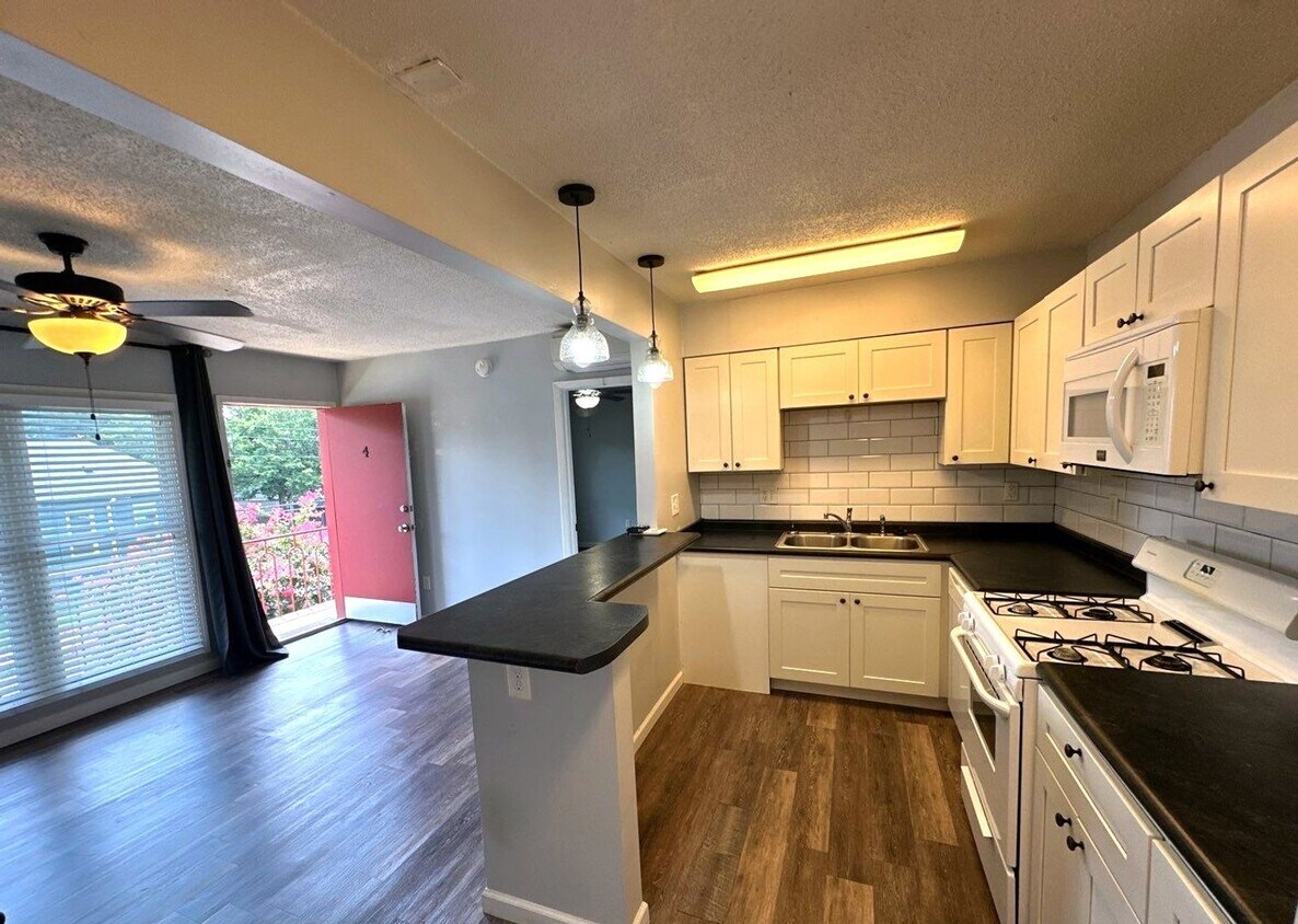 Foto principal - 33 N Rembert St