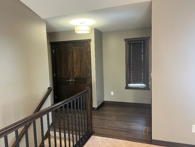 Foto del edificio - 306 Luella Pl NE