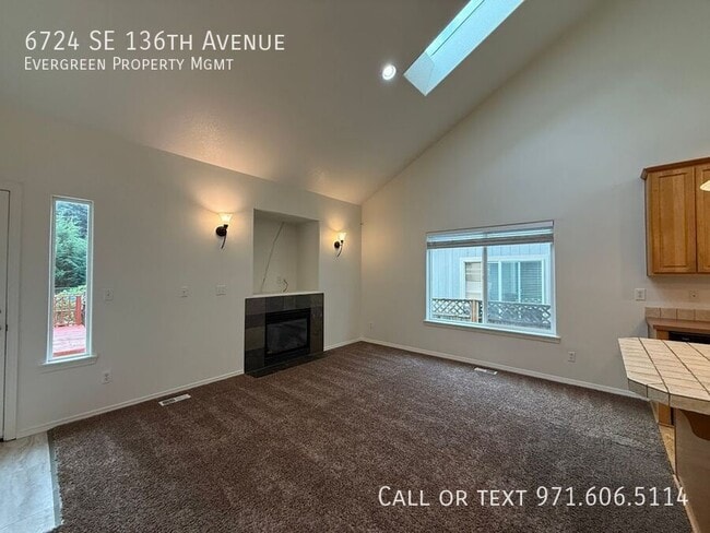 Building Photo - 6724 SE 136th Ave