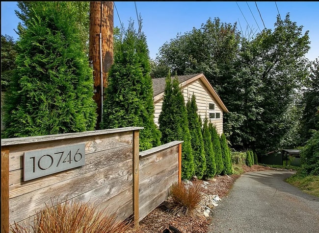 Building Photo - 10746 Densmore Ave N