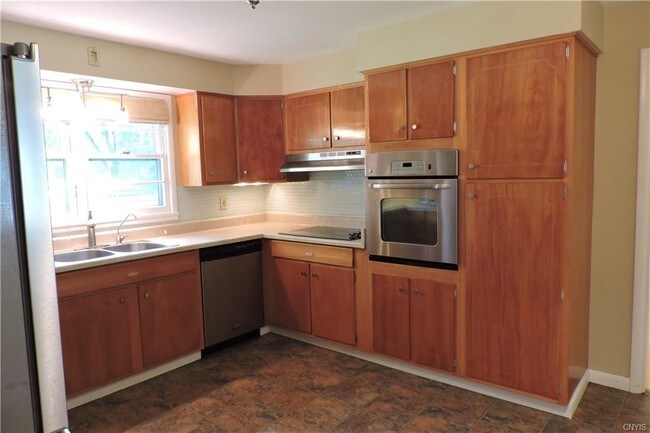 Foto del edificio - 154 Brookside Ln