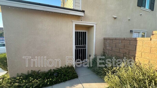 Foto del edificio - 26802 Moonflower Ct