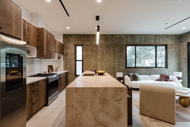 Foto del edificio - 2855 S Sycamore Ave
