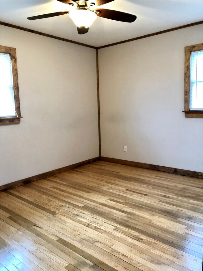 321 Erma St, Johnstown, PA 15904 House Rental in Johnstown, PA