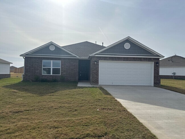 Foto del edificio - Brand New Three Bedroom | Two Bathroom Home in Broken Arrow