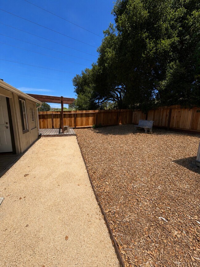 Foto del edificio - 14382 Castroville Blvd