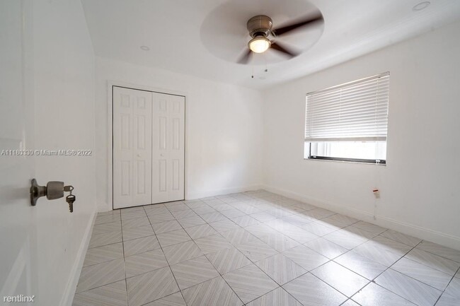 Building Photo - 2 br, 1 bath House - 2957 SW 36th Ct # 1