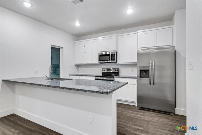 Foto del edificio - 1904 Royal Loop