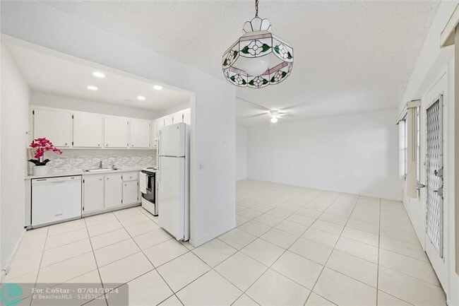 Foto del edificio - 400 SW 134th Way