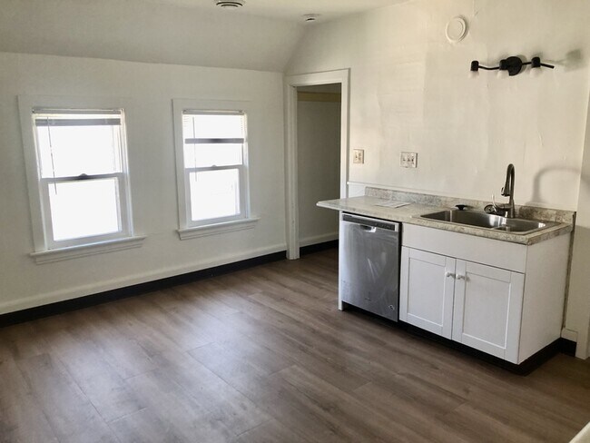 Foto del edificio - 1725/1727 South 12th Street - 1727 Upper
