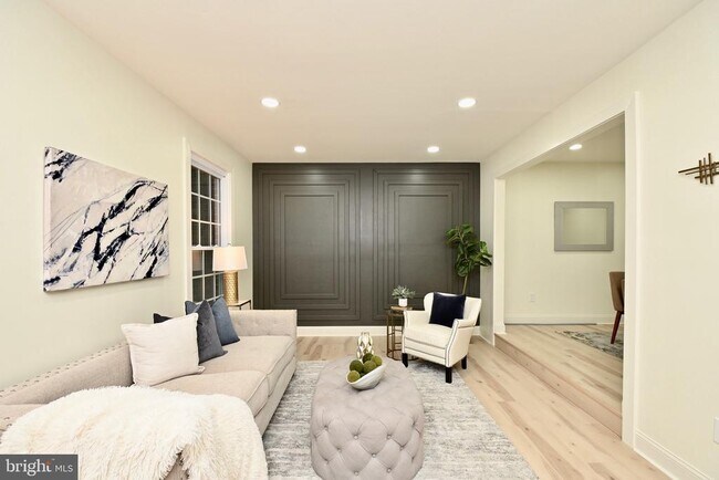 Foto del edificio - 4702 Forestdale Dr