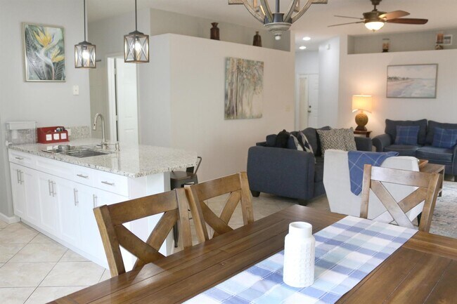 Foto del edificio - 12582 Shoreline Dr