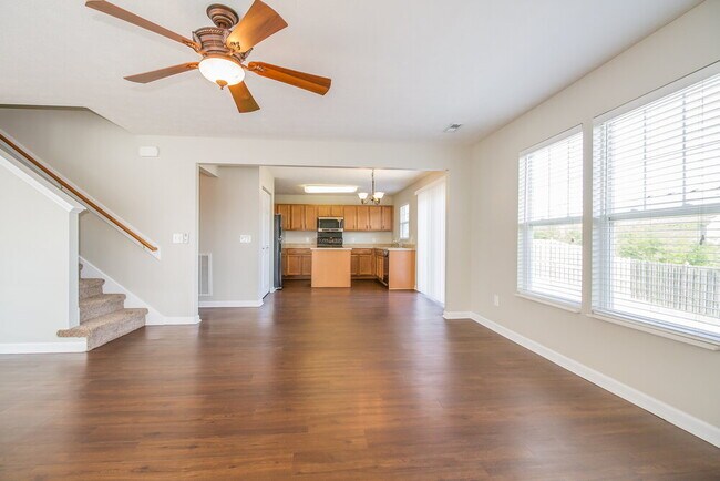 Building Photo - 902 Grand Oak Dr
