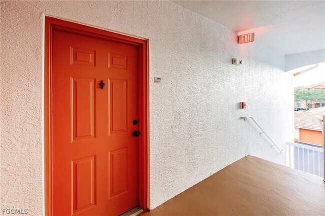 Foto del edificio - 6321 Aragon Way