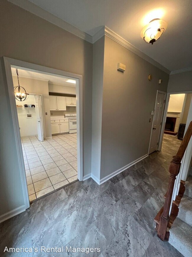 Building Photo - 3 br, 2.5 bath House - 446 Cambrian Ridge ...