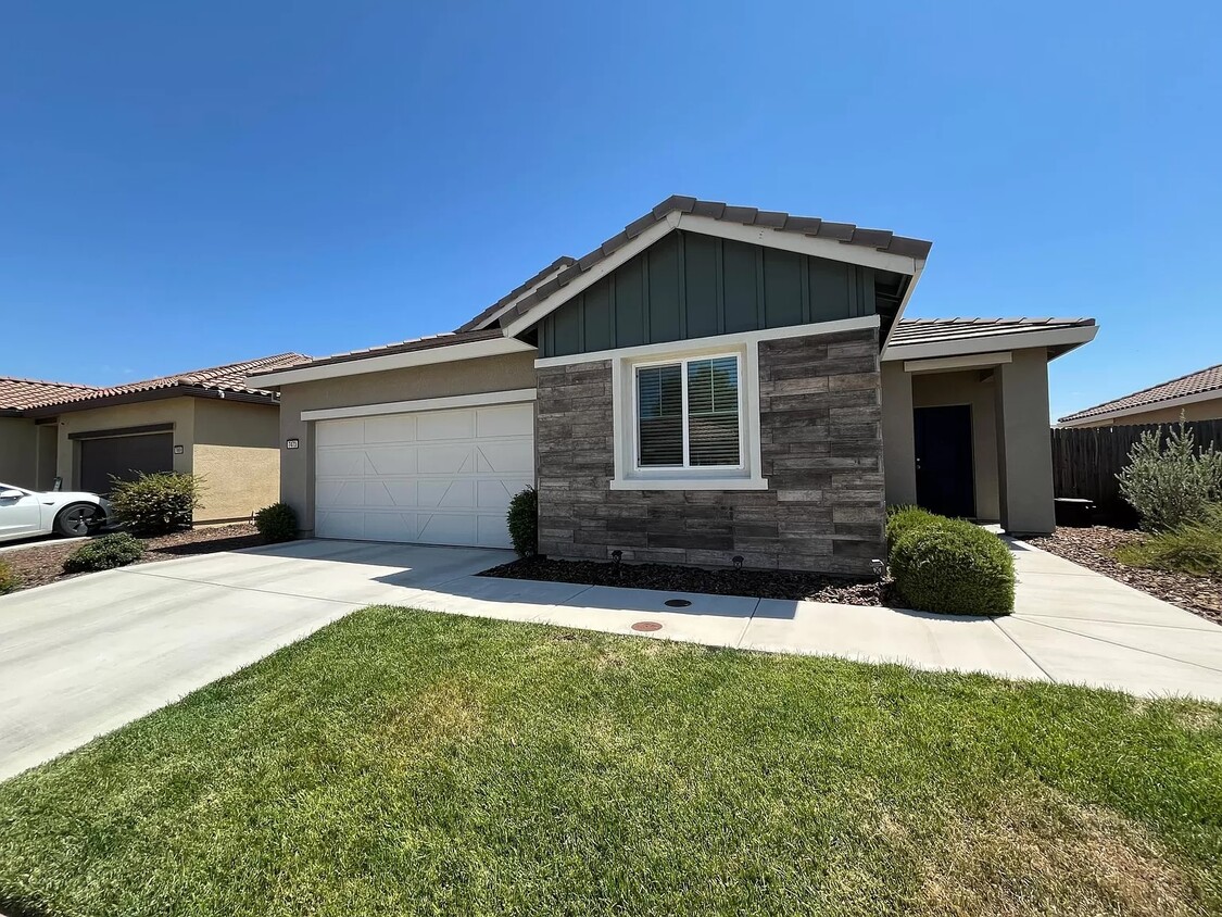 Primary Photo - 7473 Sobon Ln