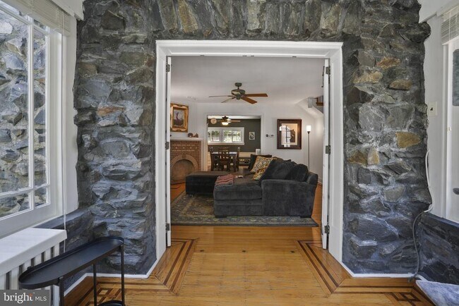 Building Photo - 3618 Ednor Rd