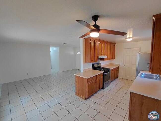 Foto del edificio - 738 Brentwood Ave