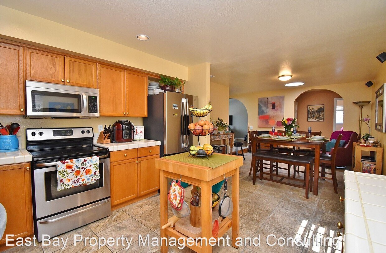 Foto principal - 5 br, 2 bath House - 4446 Alice Way
