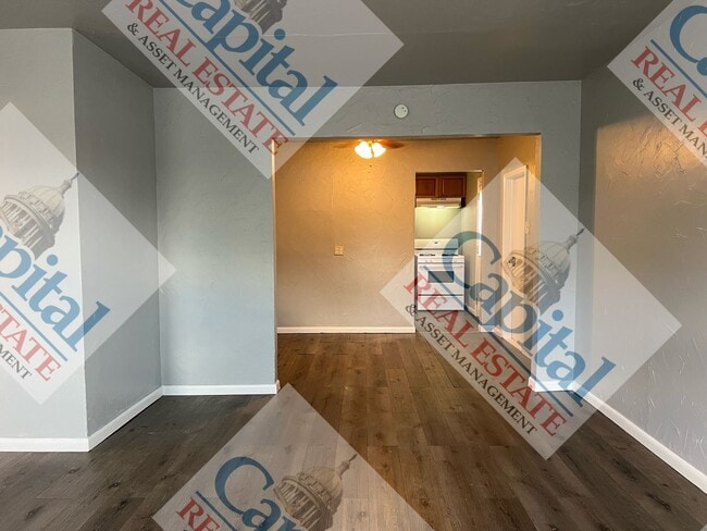 Building Photo - Adorable home W/ MOVE IN SPECIAL!