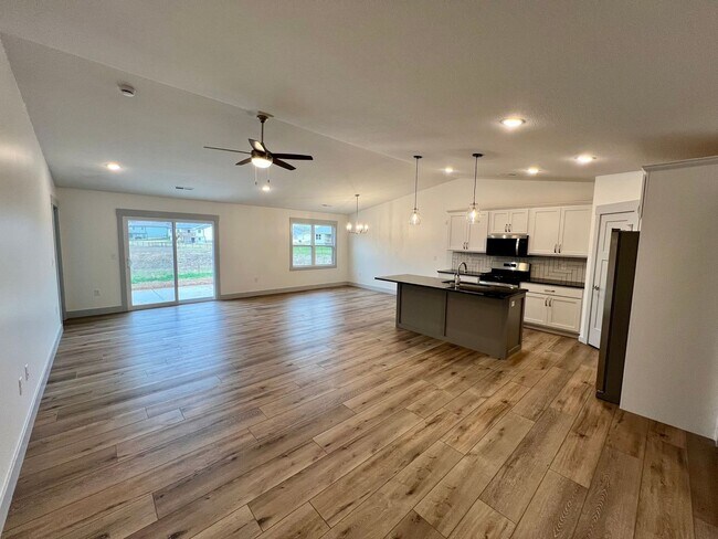 Foto del edificio - Brand New 3 Bed 2 Bath Duplex in East Manhattan!
