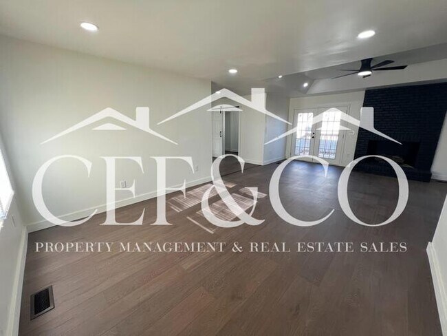 Foto del edificio - Beautifully maintained 4-bedroom, 3-bath home now available in Duncan!