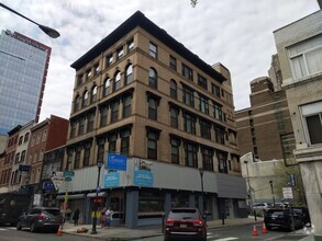 Building Photo - 122-24 S 8th St