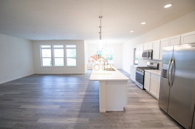 Foto del edificio - MODERN 3BR HOME IN BLACKTHORNE