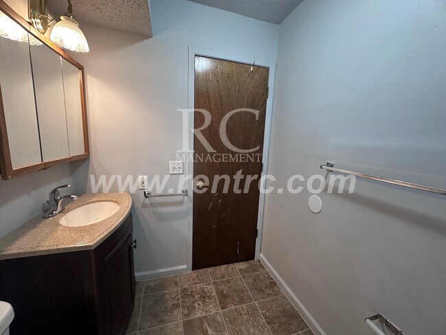 Foto del edificio - 15986 Arrowhead Rd