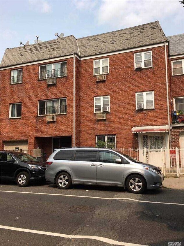 Foto principal - 40-73-73 Gleane St