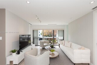 Building Photo - 255 Galen Dr