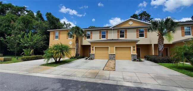 Foto del edificio - 8443 Pine River Rd