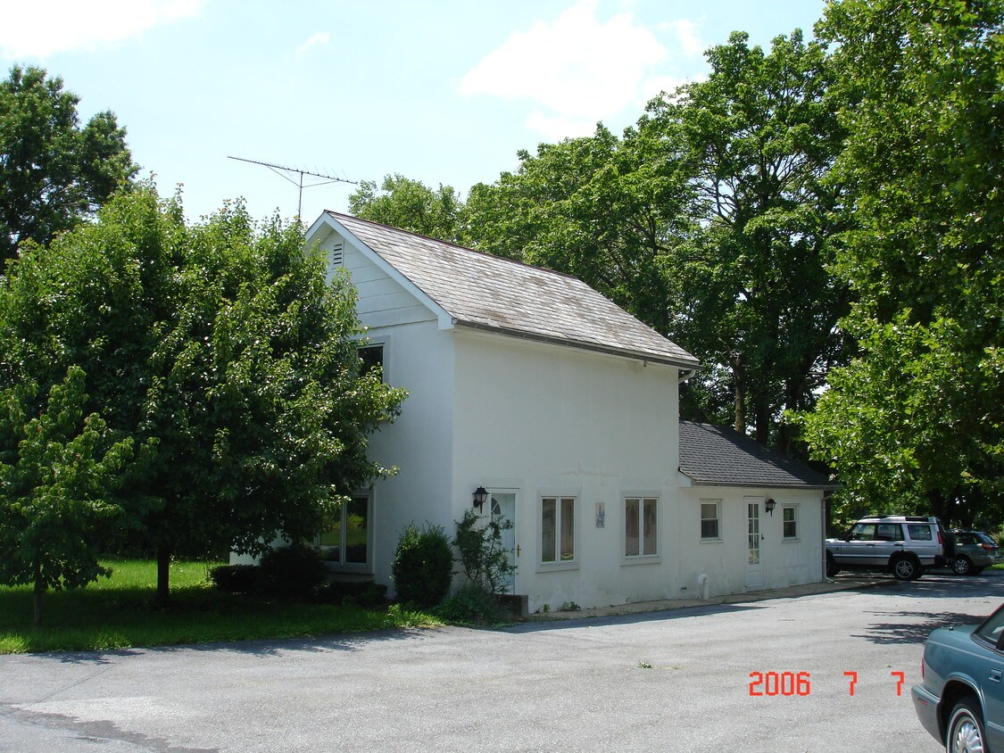 Primary Photo - 4528 Vera Cruz Rd