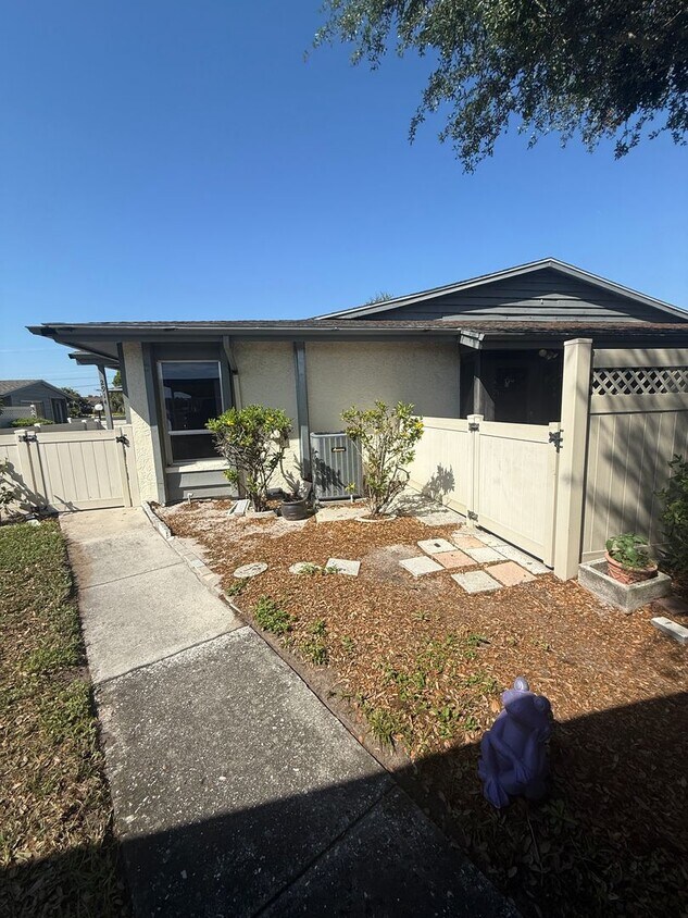Photo - For Rent – 2914 29th Ave W, Bradenton, FL 2 Bed | 2 Bath | Updated Condo | Covered Parking