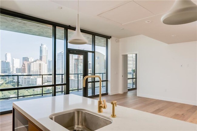 Foto del edificio - 70 Rainey St
