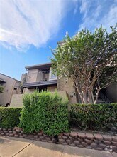 Building Photo - 2021 Spenwick Dr