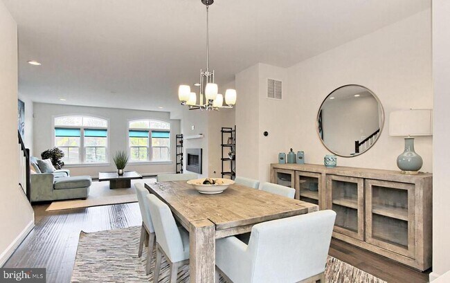 Foto del edificio - 9306 Wild Black Cherry Ct