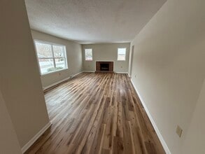 Building Photo - 225 Pleasure Dr