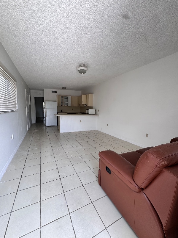 Building Photo - 7625 SW 21st Terrace