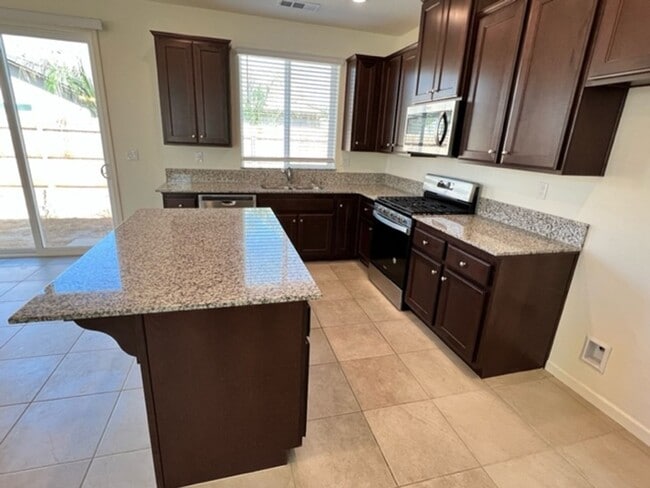 Building Photo - 3306 Manchester St