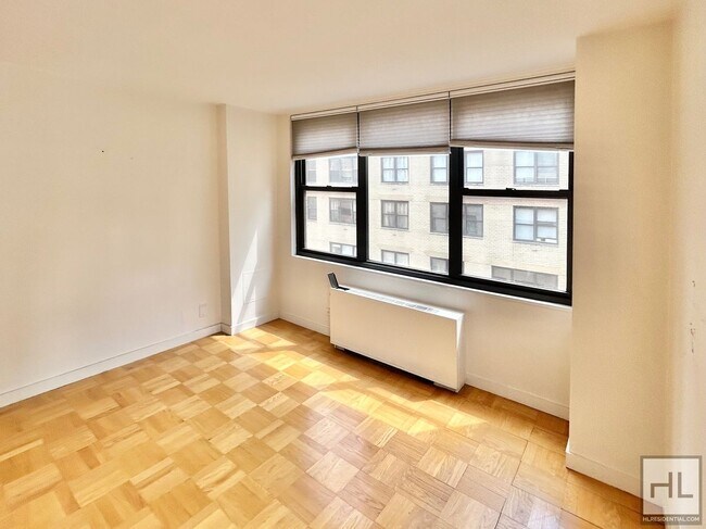 Building Photo - EAST 49 STREET