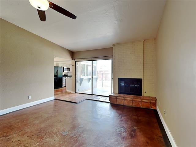 Foto del edificio - 1334 Forestglen Dr