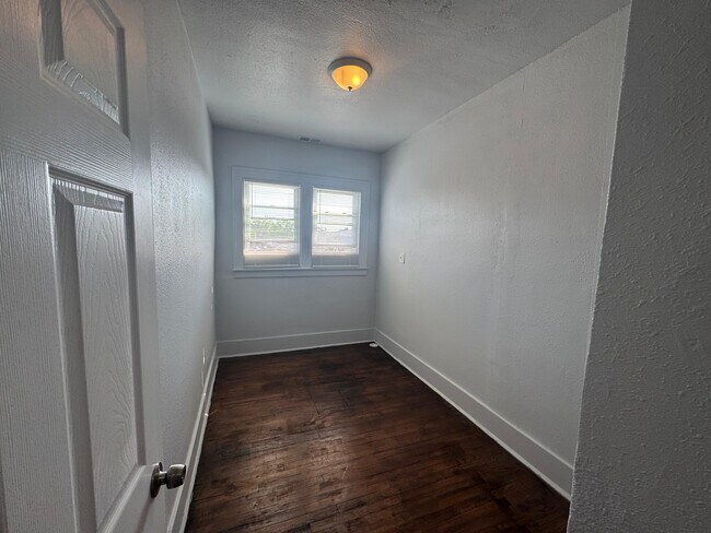 Foto del edificio - 3724 Wager Ave