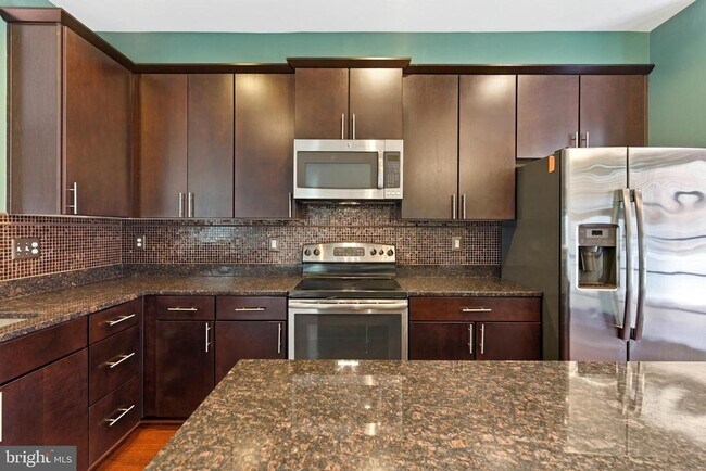 Building Photo - 4500 Fait Ave