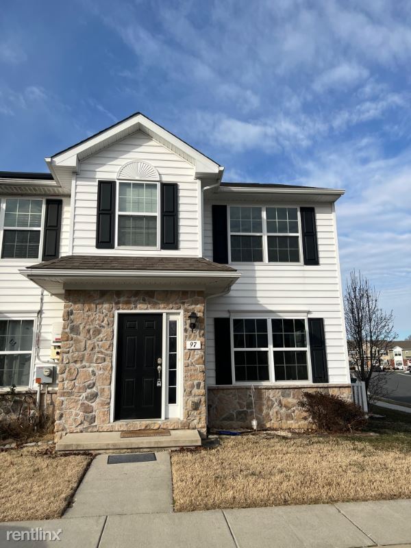 Primary Photo - 3 br, 2.5 bath Townhome - 97 Salerno Dr