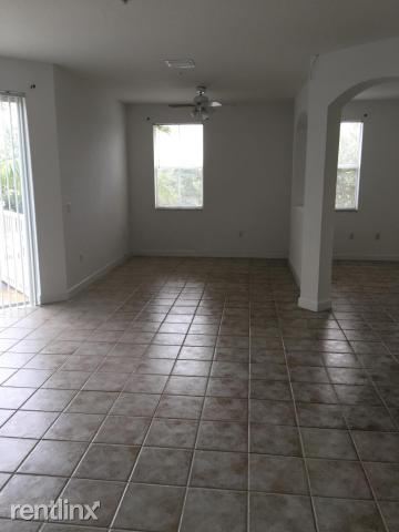 Building Photo - 2130 Shoma Dr