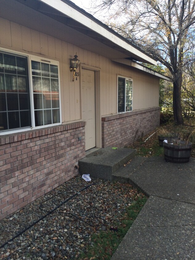 Foto principal - 203 S Maple St